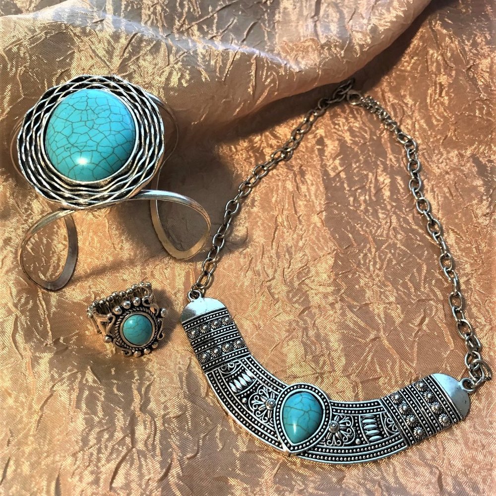 Jewelry Lot/Paparazzi/New - Never Worn/Turquoise/Coral